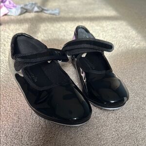 Danshuz Black Patent Leather Tap Shoes Kids